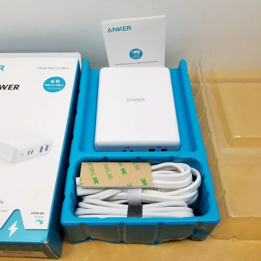 ANKER PowerPort Atom PD 100W USB-C PD and USB C to C Cable 6ft - White